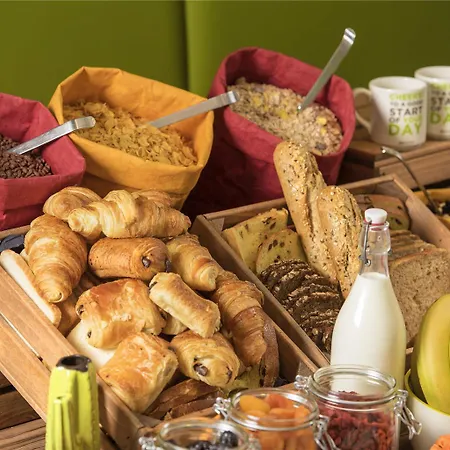 Ibis Styles Bordeaux Aeroport Hotel 3*