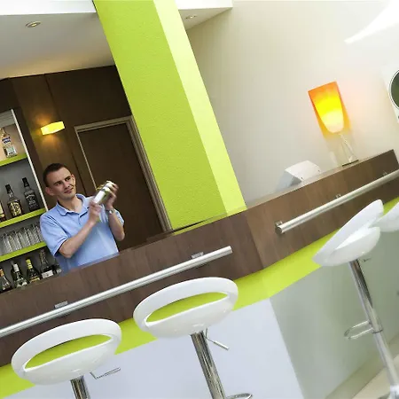 Ibis Styles Bordeaux Aeroport Hotel 3*