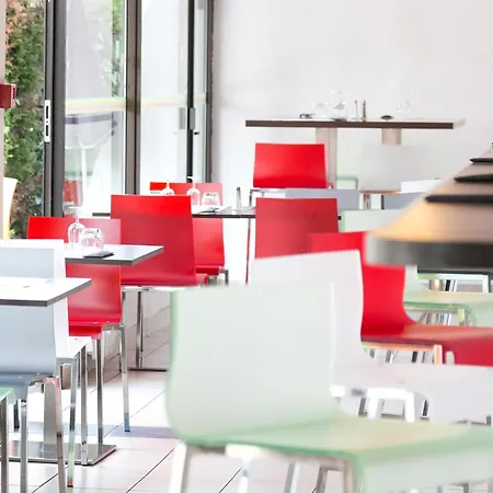 Ibis Styles Bordeaux Aeroport Hotel 3*