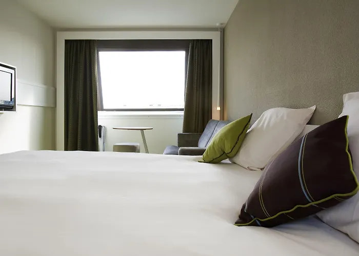 Hotel Ibis Styles Bordeaux Aeroport 3*