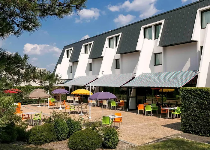 Hotel Ibis Styles Bordeaux Aeroport 3*